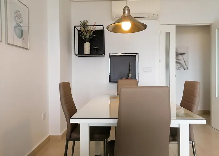 Edificio Bahia Del Sol アパート *