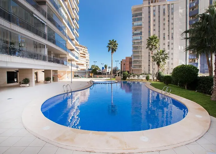 Edificio Bahia Del Sol アパート カルプ